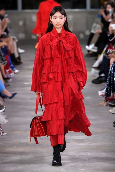 Look 1